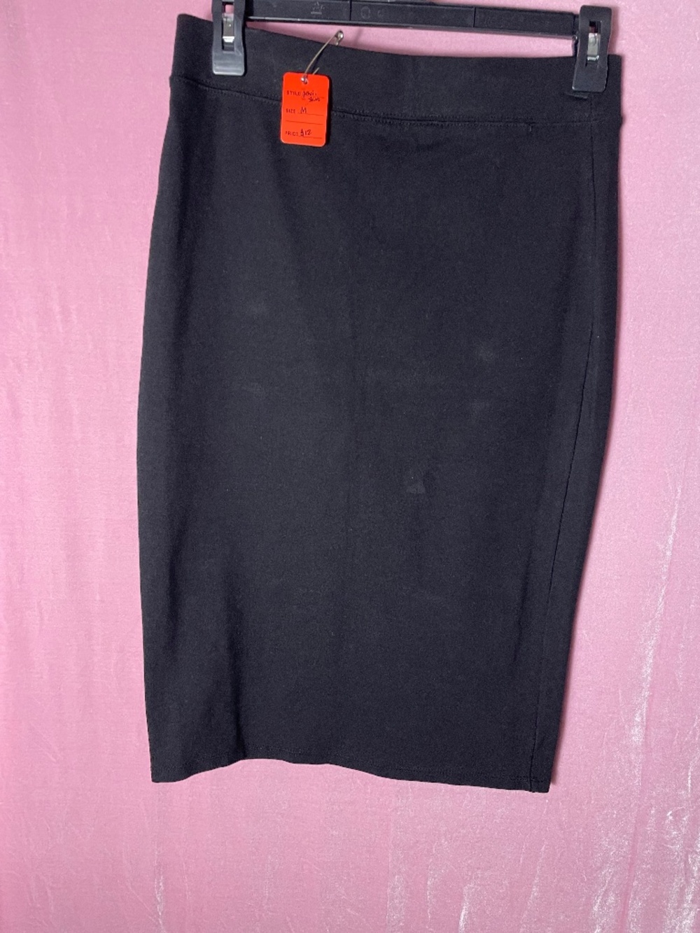 Stretch knee-length black pencil skirt MED